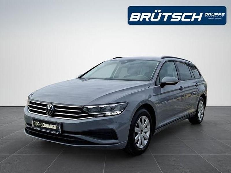 Gebraucht VW Passat Conceptline 150 PS (110 kW) 2023 Mondsteingrau Kombi