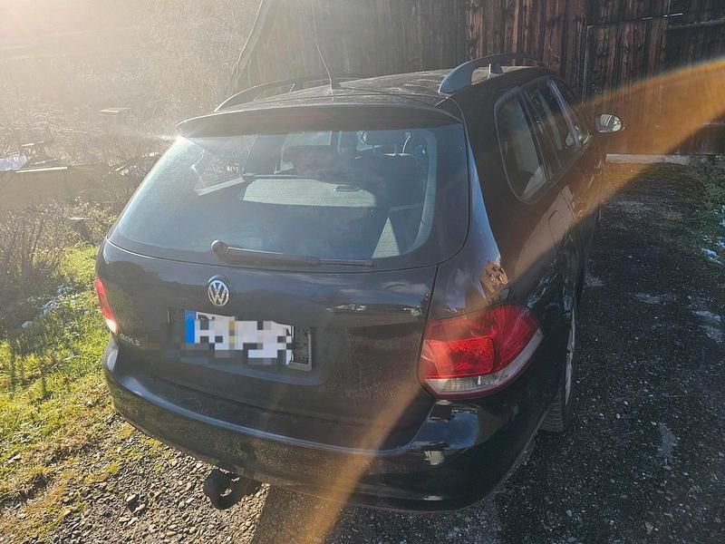 Schwarz Gebraucht 2007 VW Golf V Kombi | 2.100 € (Guter Preis) - Bild 1/4