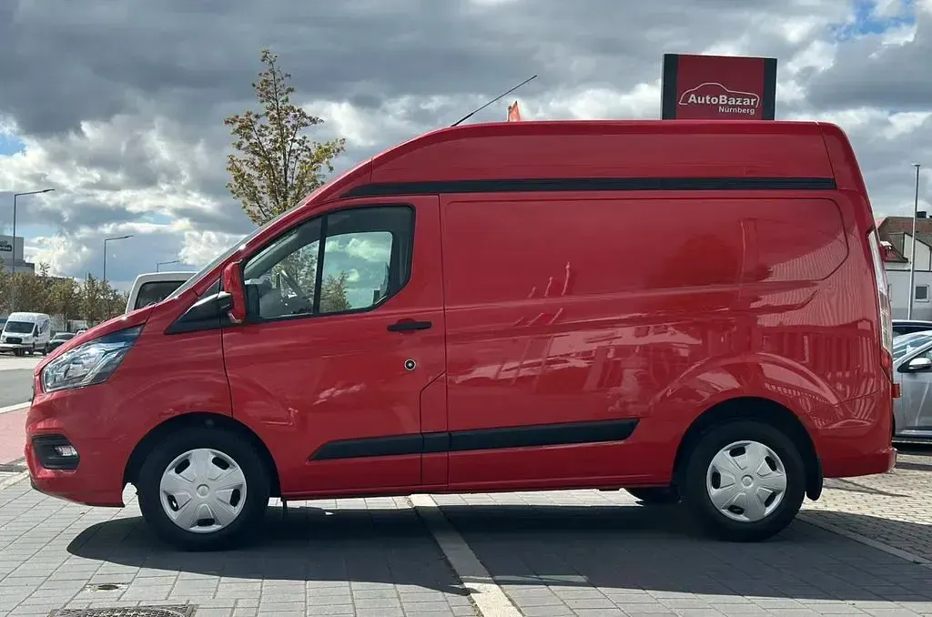 Gebraucht Ford Transit Custom Trend 131 PS (96 kW) 2019 Rot Van / Kleinbus