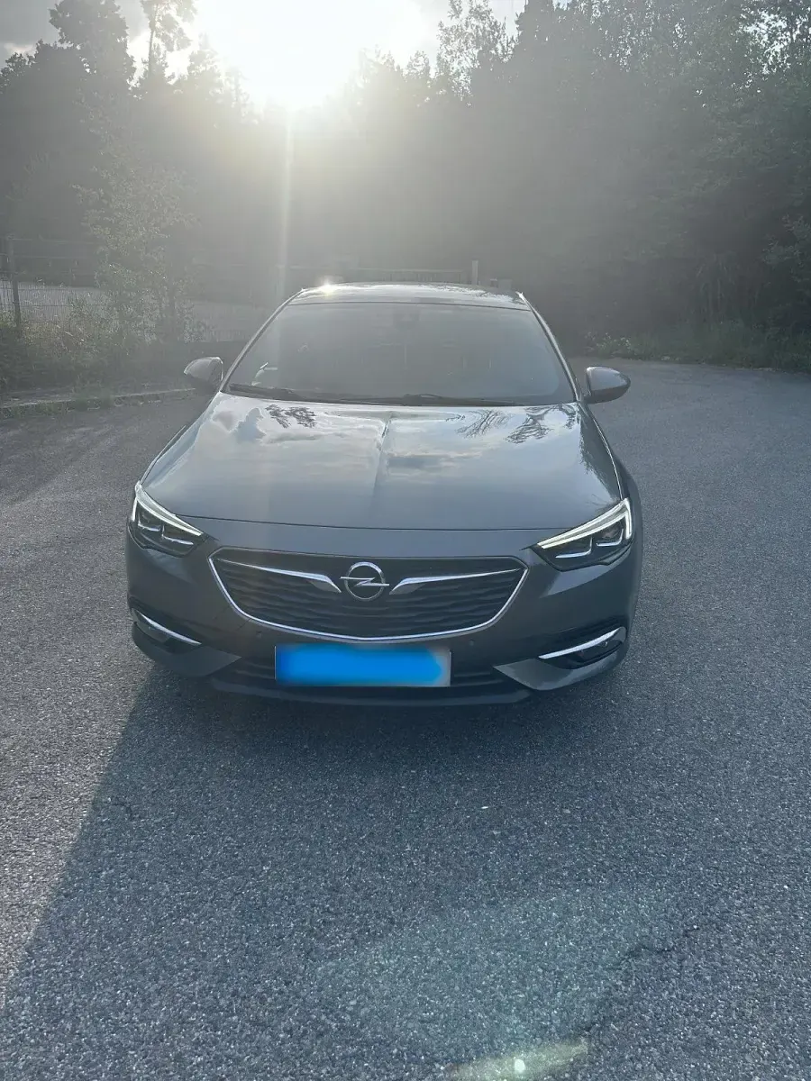 Gebraucht Opel Insignia 136 PS (100 kW) 2018 Grau Limousine