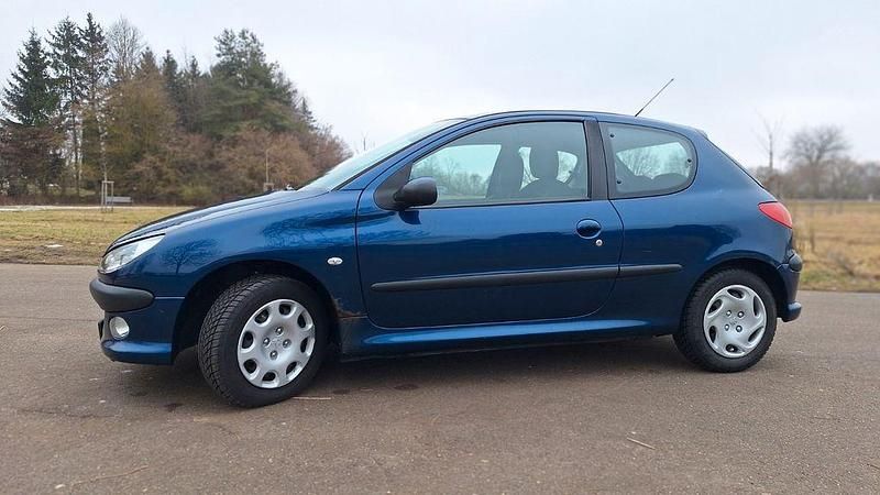 Gebraucht Peugeot 206 Filou 75 PS (55 kW) 2005 Blau Limousine