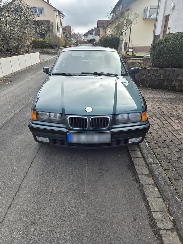 Gebraucht BMW 316 Compact 105 PS (77 kW) 1999 Grün Kleinwagen