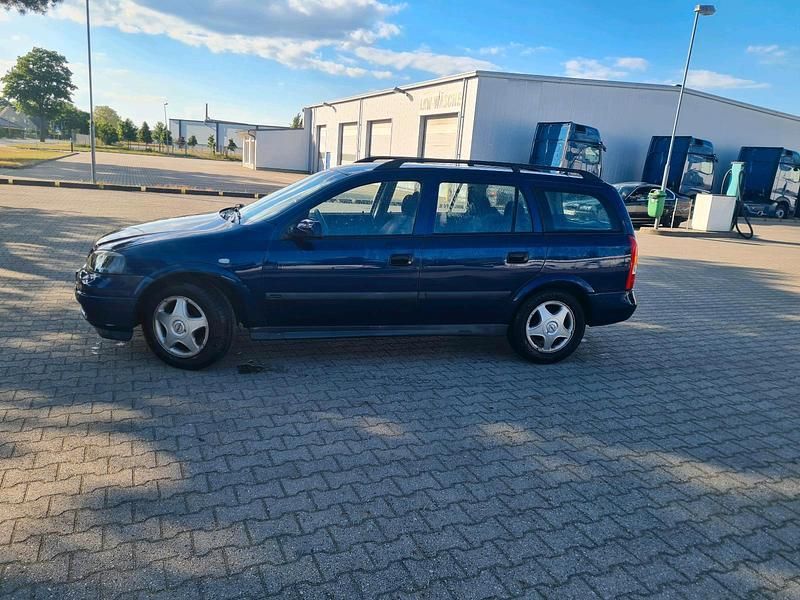 Usata Opel Astra 101 CV (74 kW) 2000 Blu Station wagon