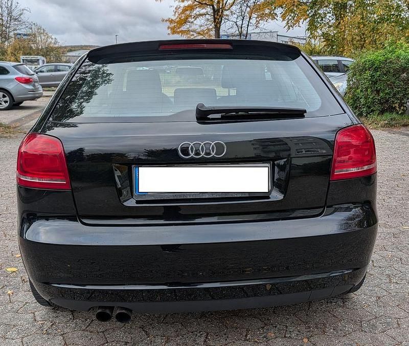 Gebraucht Audi A3 125 PS (91 kW) 2009 Schwarz Limousine