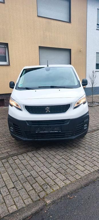 Weiß Gebraucht 2018 Peugeot Expert Van | 9.399 € (Superpreis) - Bild 1/4