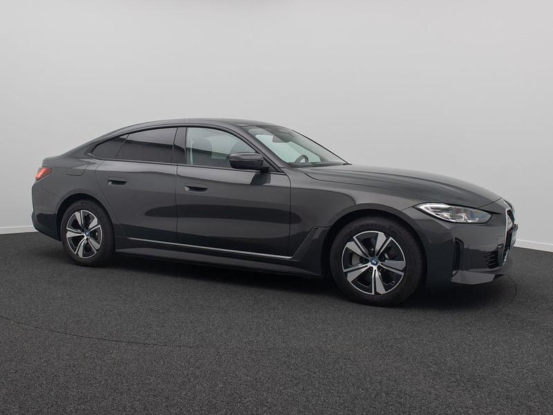 Używany BMW i4 Efficient Dynamics 210 kW (286 KM) 2023 Szary Sedan/Limuzyna