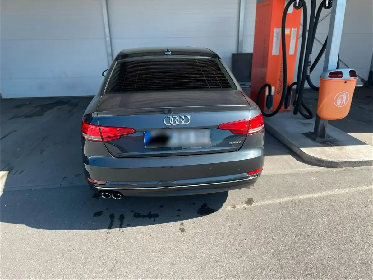 Gebraucht Audi A4 240 PS (176 kW) 2016 Grau Limousine