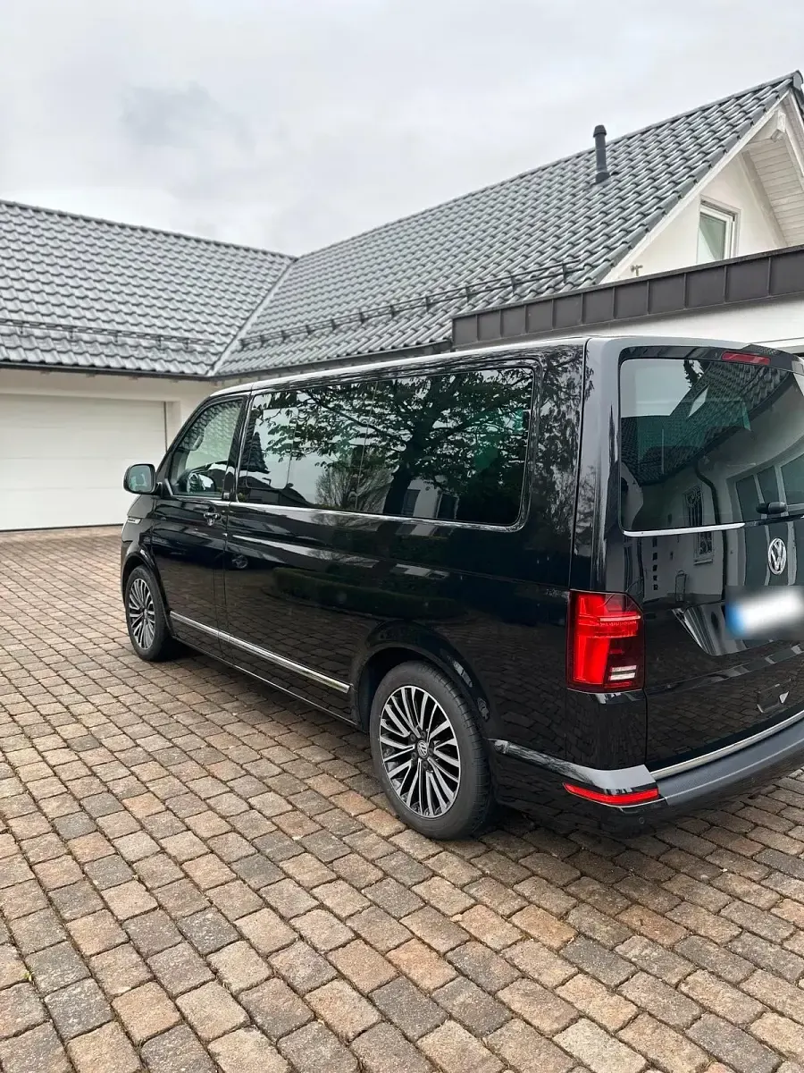 Gebraucht VW Multivan Generation Six 199 PS (146 kW) 2020 Schwarz Van / Kleinbus