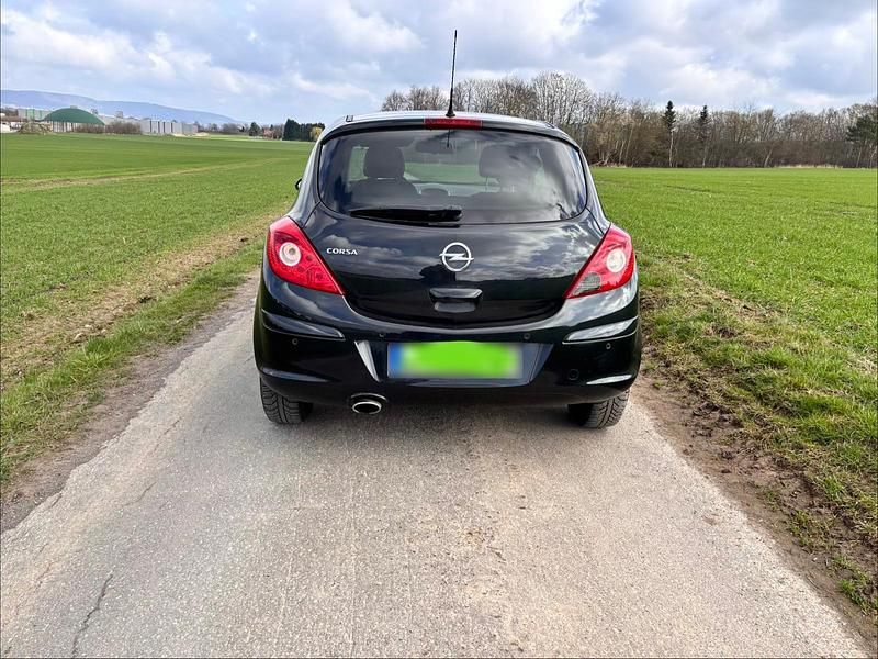 Gebraucht Opel Corsa Edition 90 PS (66 kW) 2012 Schwarz Kleinwagen