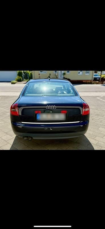 Blau Gebraucht 2003 Audi A6 Limousine | 600 € (Superpreis) - Bild 1/4
