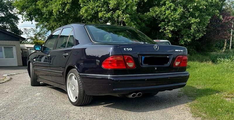 Gebraucht Mercedes E50 AMG AMG 347 PS (255 kW) 1997 Violet Limousine