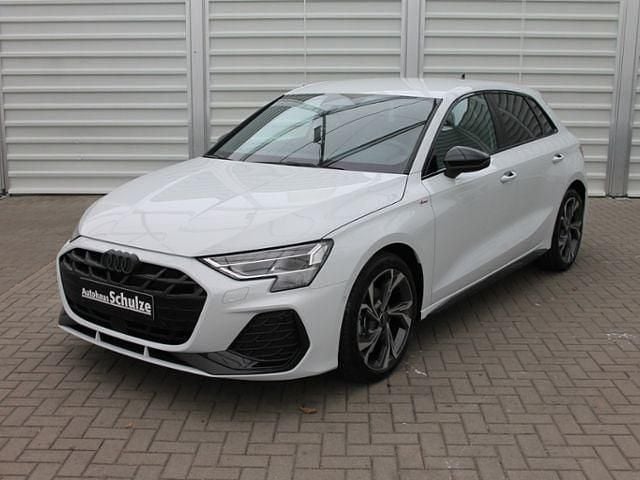 Neu Audi A3 S-Line 150 PS (110 kW) 2026 Weiß Limousine