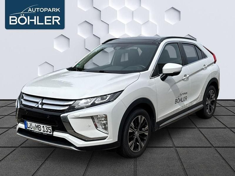 Weiss Gebraucht 2018 Mitsubishi Eclipse Cross Top SUV | 18.900 € (Etwas zu teuer) - Bild 1/4