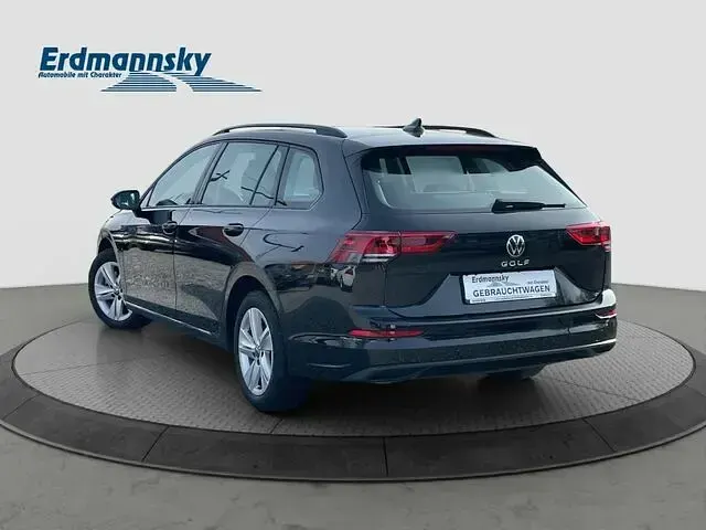 Gebraucht VW Golf VIII Life 116 PS (85 kW) 2022 Deep black perleffekt (schwarz) Kombi