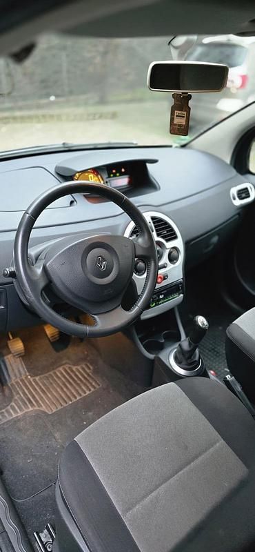 Schwarz Gebraucht 2008 Renault Grand Modus Van / Kleinbus | 850 € - Bild 1/4