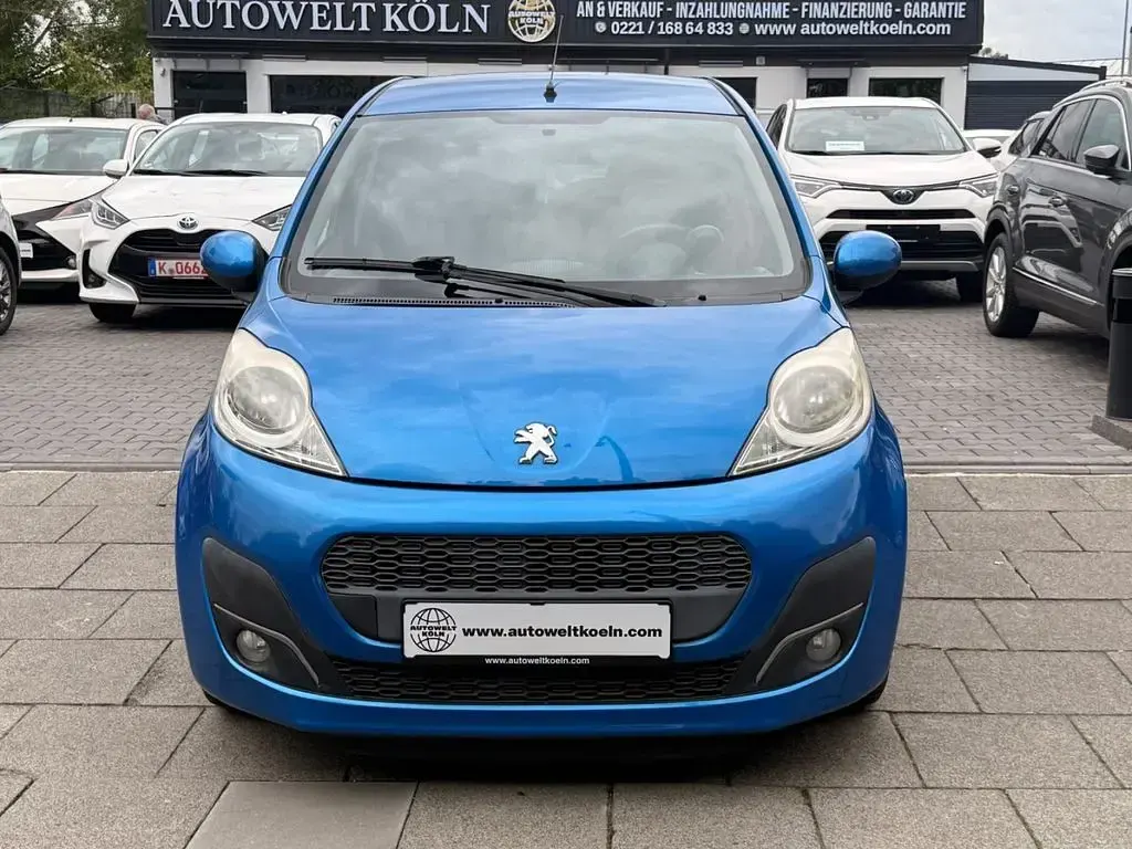 Gebraucht Peugeot 107 Active 68 PS (50 kW) 2013 Blau Kleinwagen