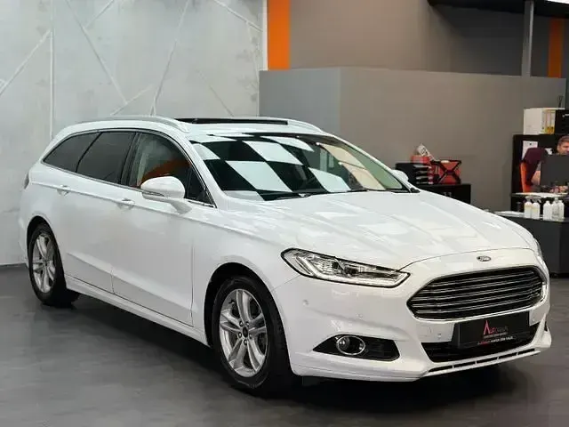 Gebraucht Ford Mondeo Titanium 203 PS (149 kW) 2016 Weiß Kombi