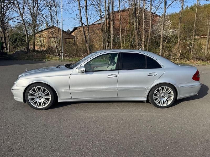 Second-hand Mercedes E220 170 CP (125 kW) 2007 Argintiu Berlinǎ