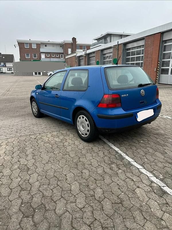 Gebraucht VW Golf IV Edition 75 PS (55 kW) 2001 Blau Limousine