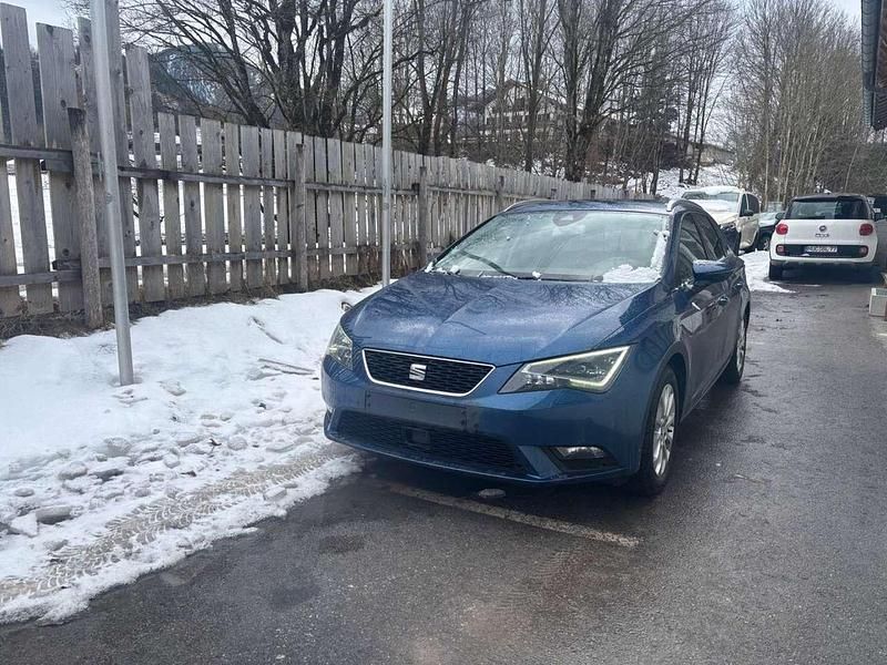 Gebraucht Seat Leon ST Style 110 PS (80 kW) 2015 Azul/blue apolo Kombi