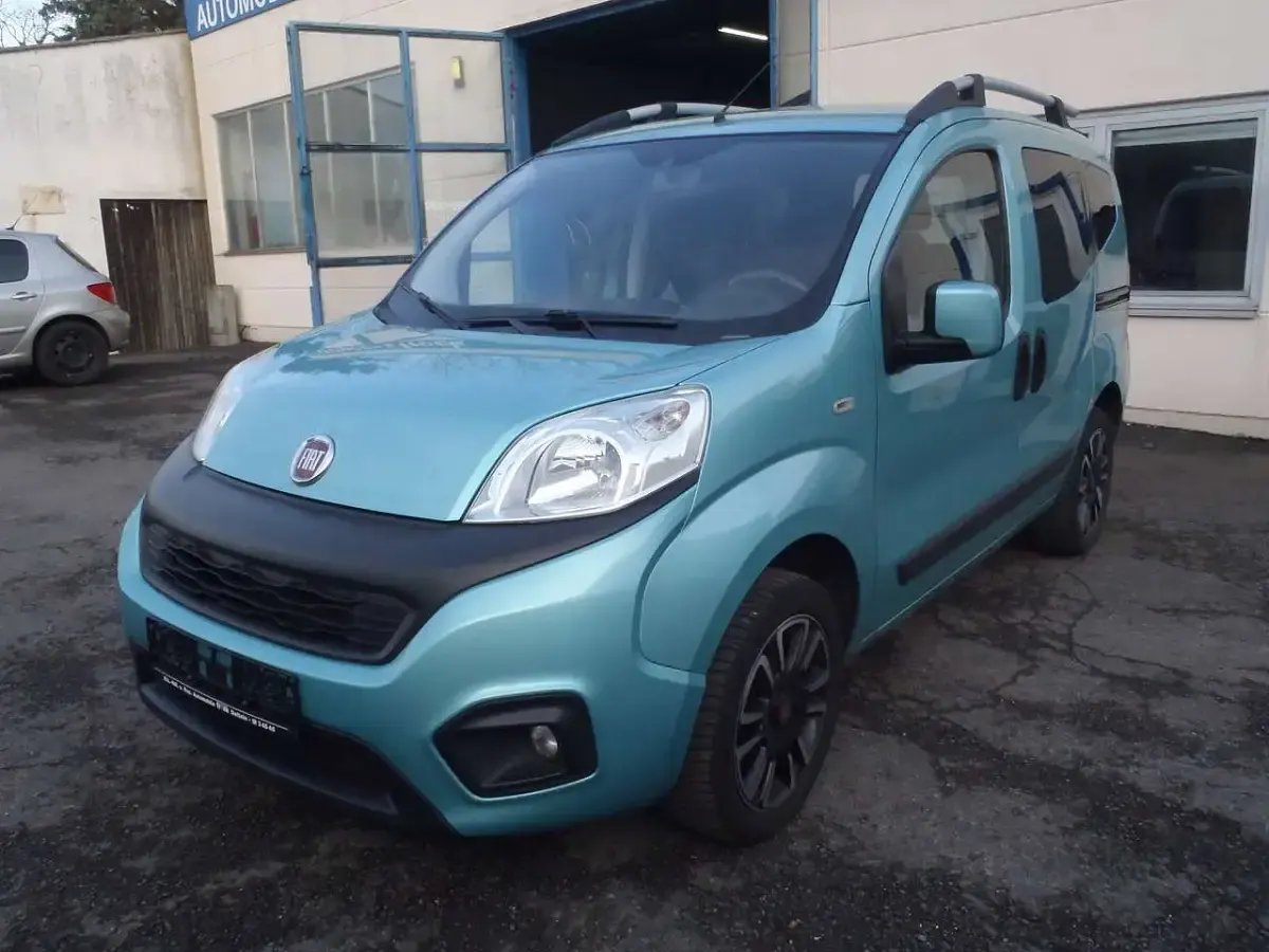 Gebraucht Fiat Qubo My Qubo 77 PS (56 kW) 2016 Blau Van / Kleinbus