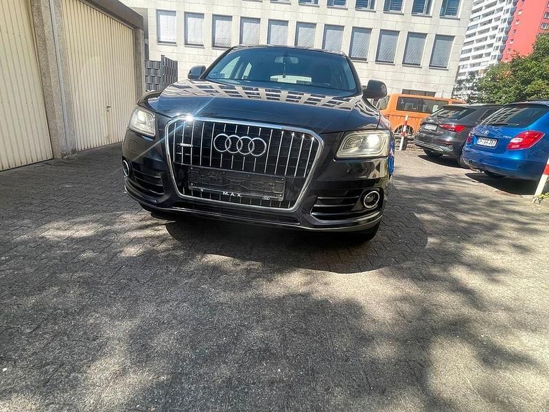 Blau Gebraucht 2014 Audi Q5 SUV | 15.300 € (Fairer Preis) - Bild 1/4