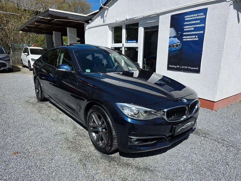 Gebraucht BMW 335 Sport Line 313 PS (230 kW) 2014 Blau Limousine