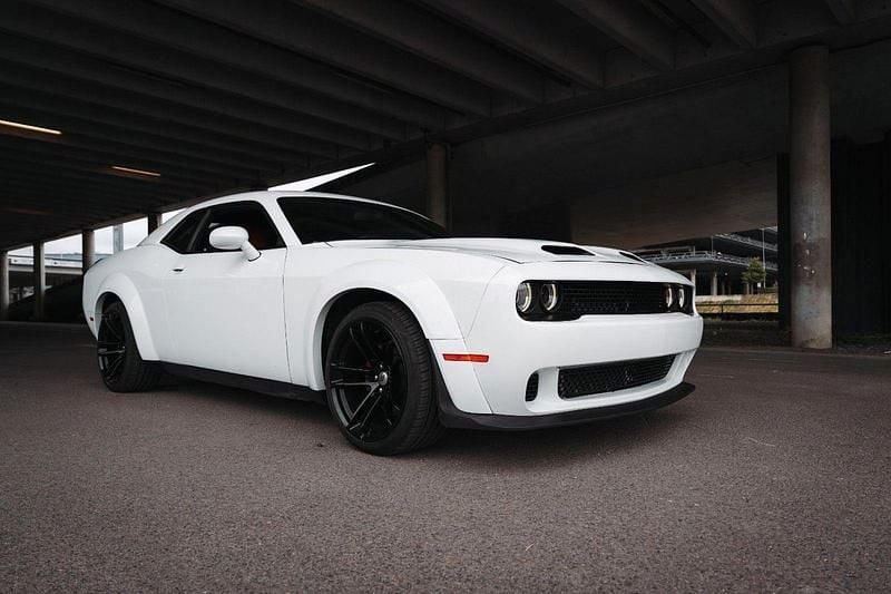 Usata Dodge Challenger 385 CV (283 kW) 2018 Bianco Coupé