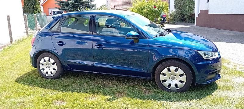 Second-hand Audi A1 80 CP (58 kW) 2018 Albastru Hatchback