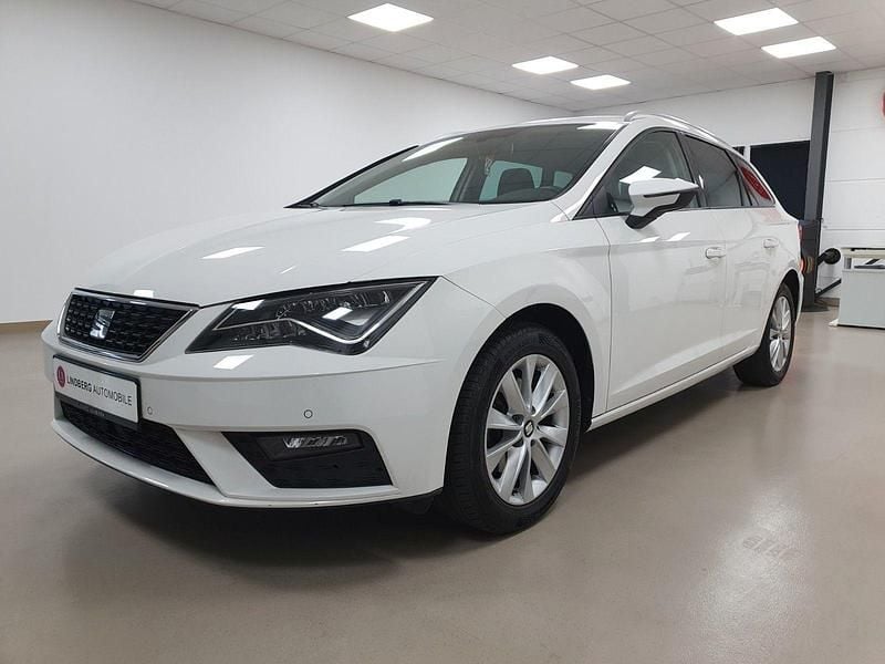 Weiß Gebraucht 2018 Seat Leon ST Style Kombi | 10.990 € (Fairer Preis) - Bild 1/3