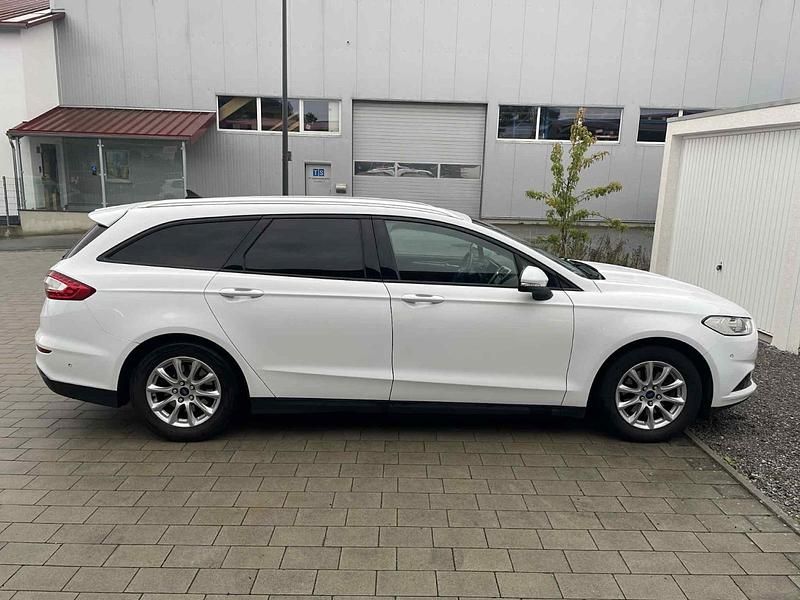Gebraucht Ford Mondeo 150 PS (110 kW) 2017 Weiß Kombi