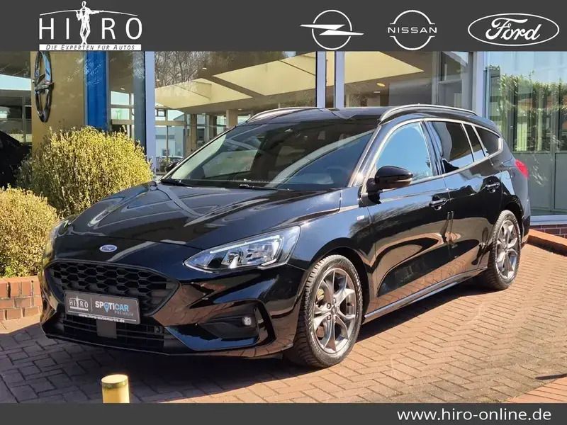 Obsidianschwarz Gebraucht 2020 Ford Focus ST-Line Kombi | 18.690 € (Fairer Preis) - Bild 1/4