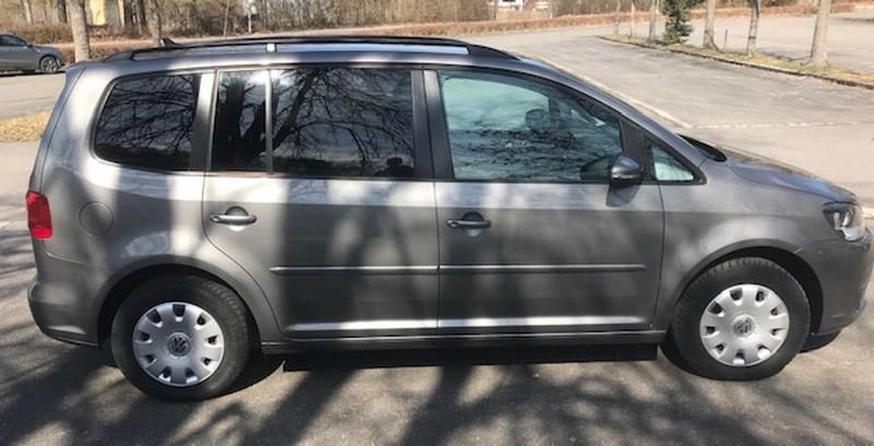 Gebraucht VW Touran 140 PS (102 kW) 2010 Grau Van / Kleinbus