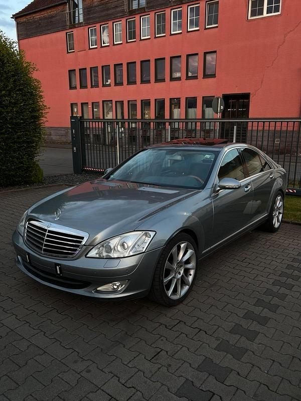 Silber Gebraucht 2006 Mercedes S320 Limousine | 7.800 € (Fairer Preis) - Bild 1/4