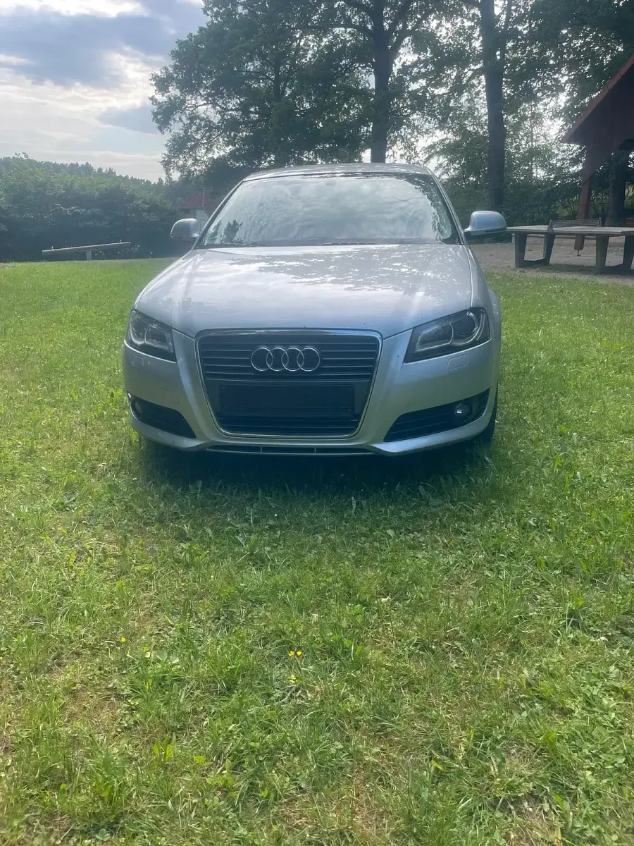 Gebraucht Audi A3 140 PS (102 kW) 2010 Silber Kleinwagen