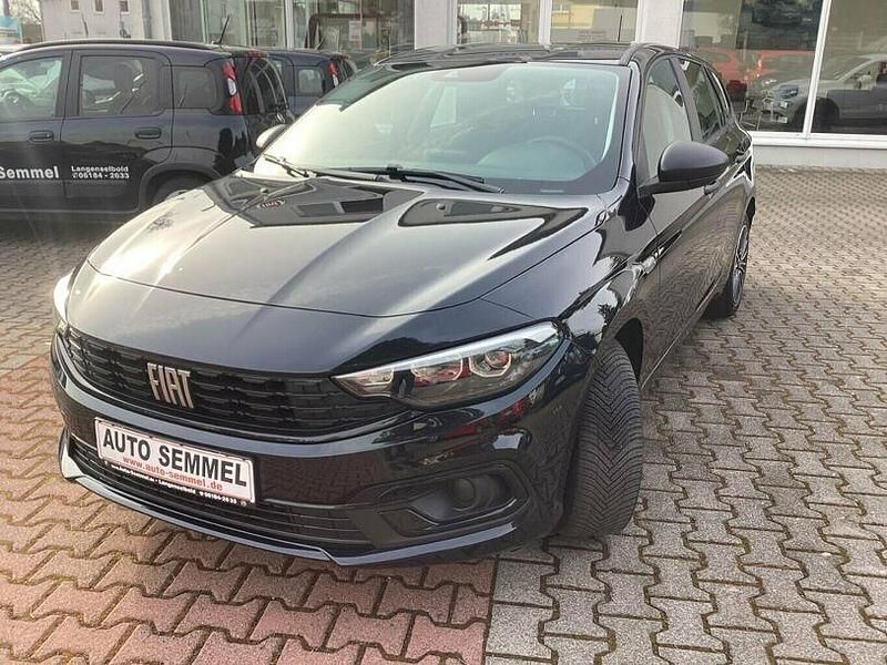 Gebraucht Fiat Tipo Life 131 PS (96 kW) 2024 New nero Kombi