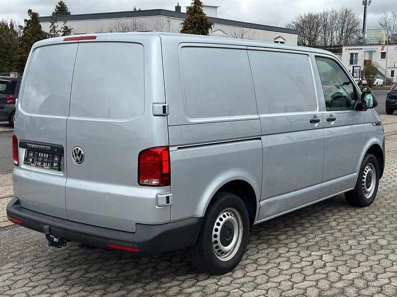 Gebraucht VW Transporter 150 PS (110 kW) 2021 Reflexsilber metallic Van