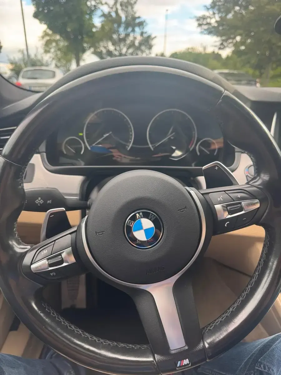 Gebraucht BMW 525 M Sport 218 PS (160 kW) 2015 Blau Limousine