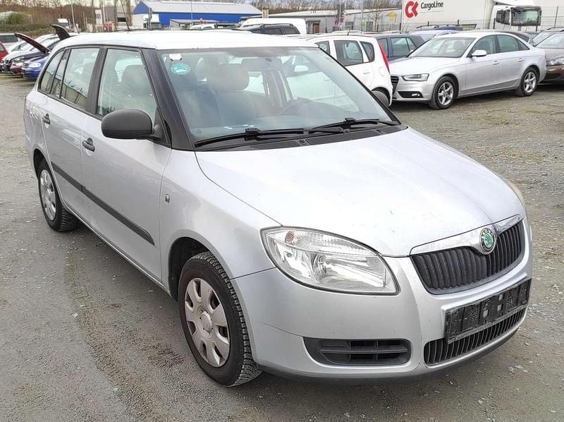 Gebraucht Skoda Fabia 60 PS (44 kW) 2009 Brilliantsilber metallic Kombi