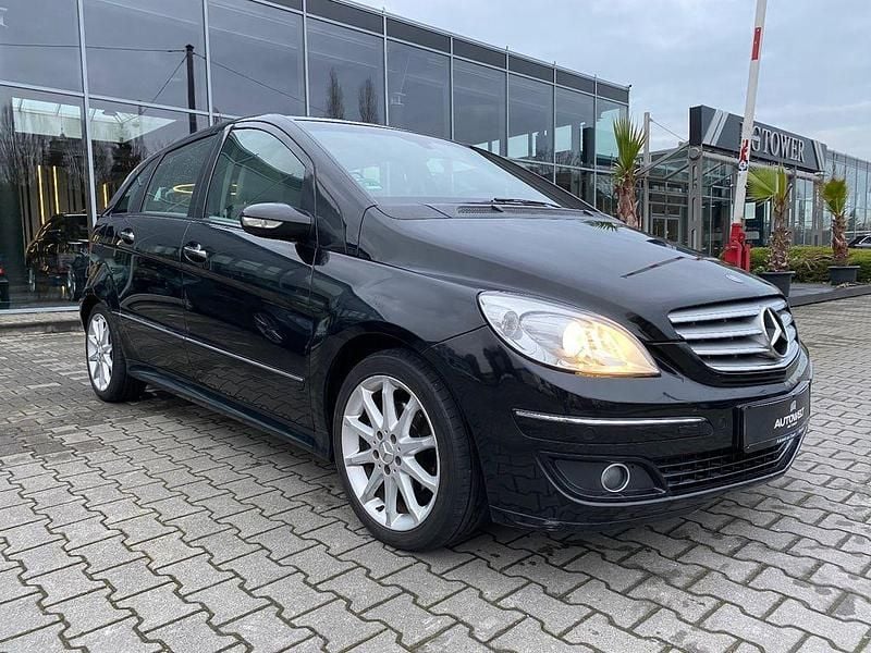Schwarz Gebraucht 2006 Mercedes B200 Van / Kleinbus | 2.990 € (Guter Preis) - Bild 1/4