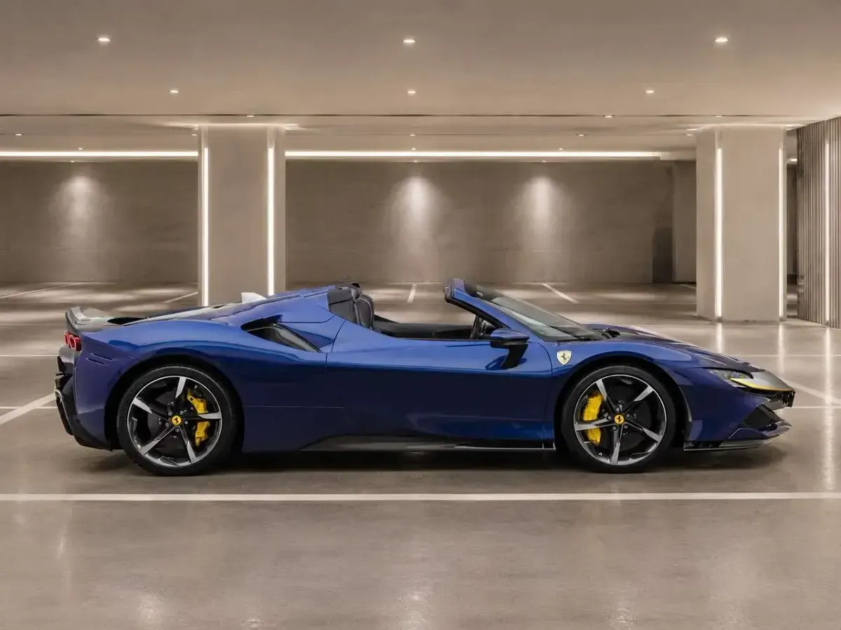 Gebraucht Ferrari SF90 1001 PS (736 kW) 2023 Blu tour de france Cabrio