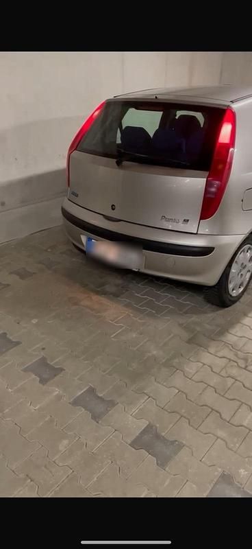 Silber Gebraucht 2001 Fiat Punto Kleinwagen | 500 € (Superpreis) - Bild 1/4