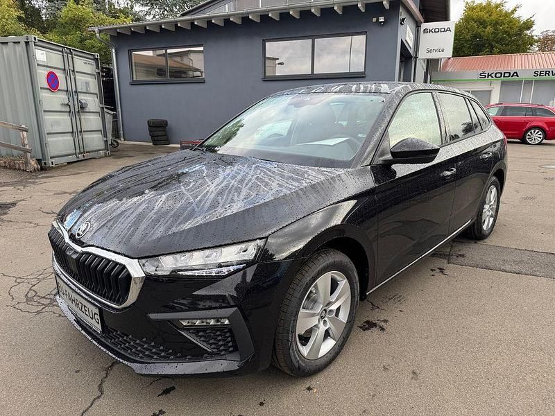 Schwarzmagic perleffekt Neu 2025 Skoda Scala Selection Kleinwagen | 25.990 € (Teuer) - Bild 1/4