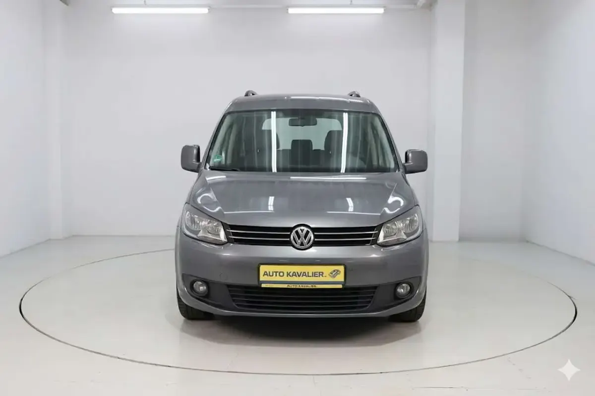 Używany VW Caddy Maxi Edition 102 KM (75 kW) 2013 Szary Minivan