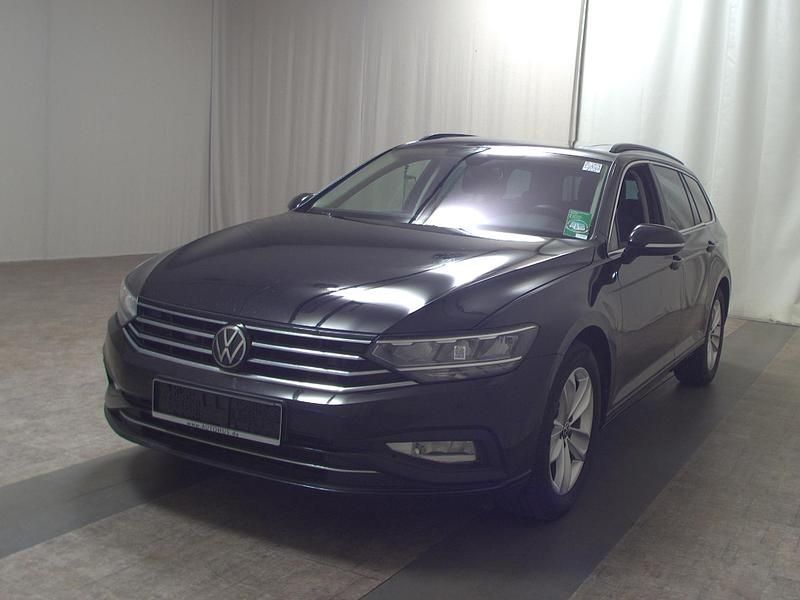 Gebraucht VW Passat Elegance 200 PS (147 kW) 2022 Schwarz Kombi