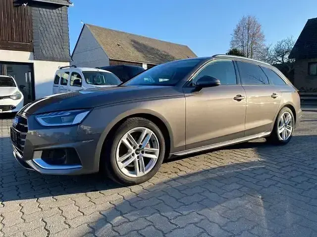Gebraucht Audi A4 Ambiente 204 PS (150 kW) 2022 Grau Kombi