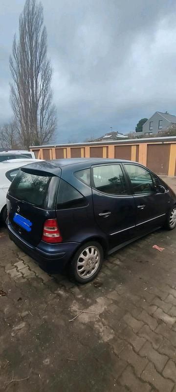Blau Gebraucht 2005 Mercedes A170 Kleinwagen | 1.200 € (Superpreis) - Bild 1/4