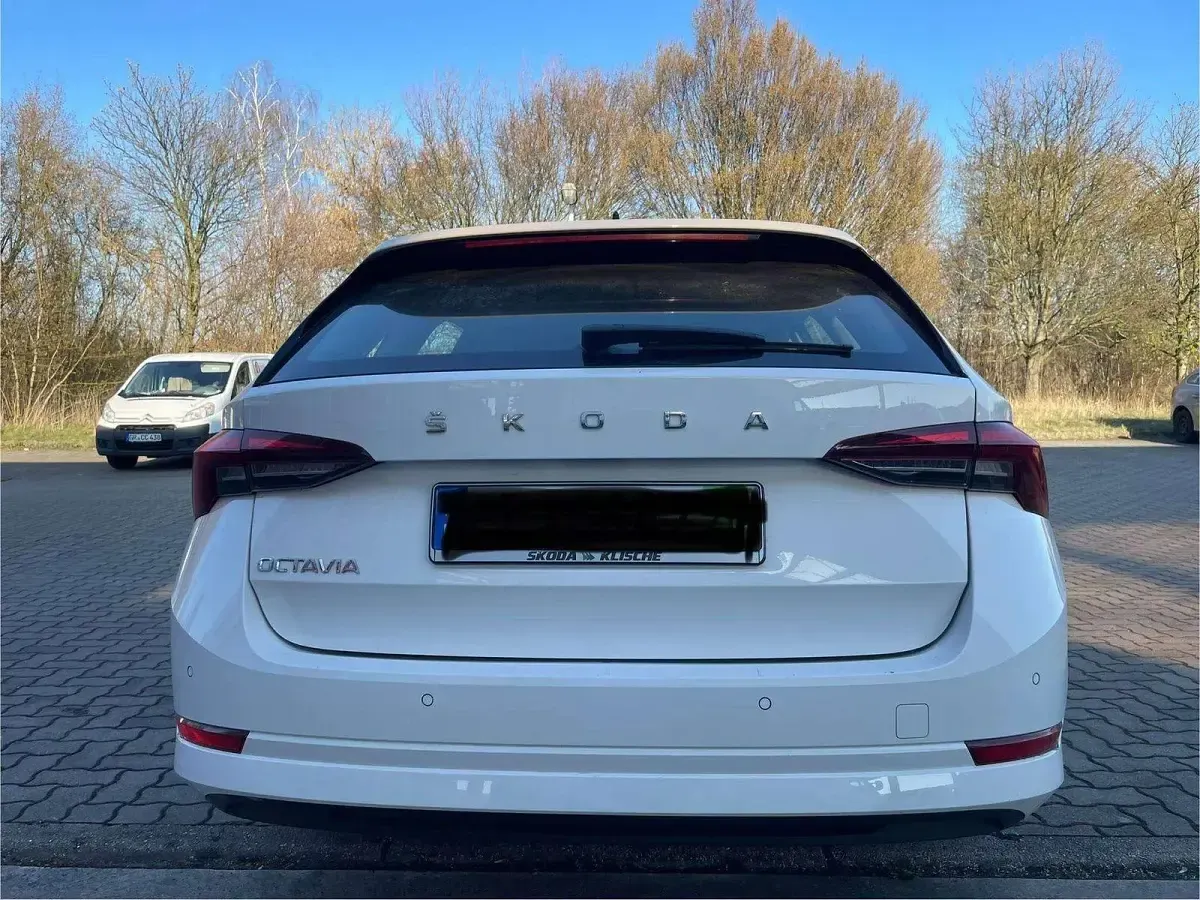 Gebraucht Skoda Octavia Ambition 110 PS (80 kW) 2021 Weiß Kombi