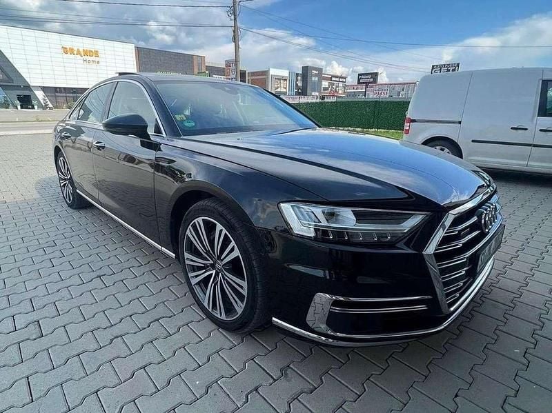 Schwarz Gebraucht 2018 Audi A8 Comfort Limousine | 29.900 € (Teuer) - Bild 1/4