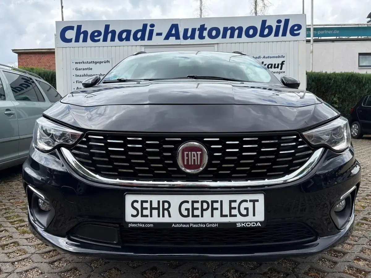 Gebraucht Fiat Tipo Lounge 120 PS (88 kW) 2018 Schwarz Kombi